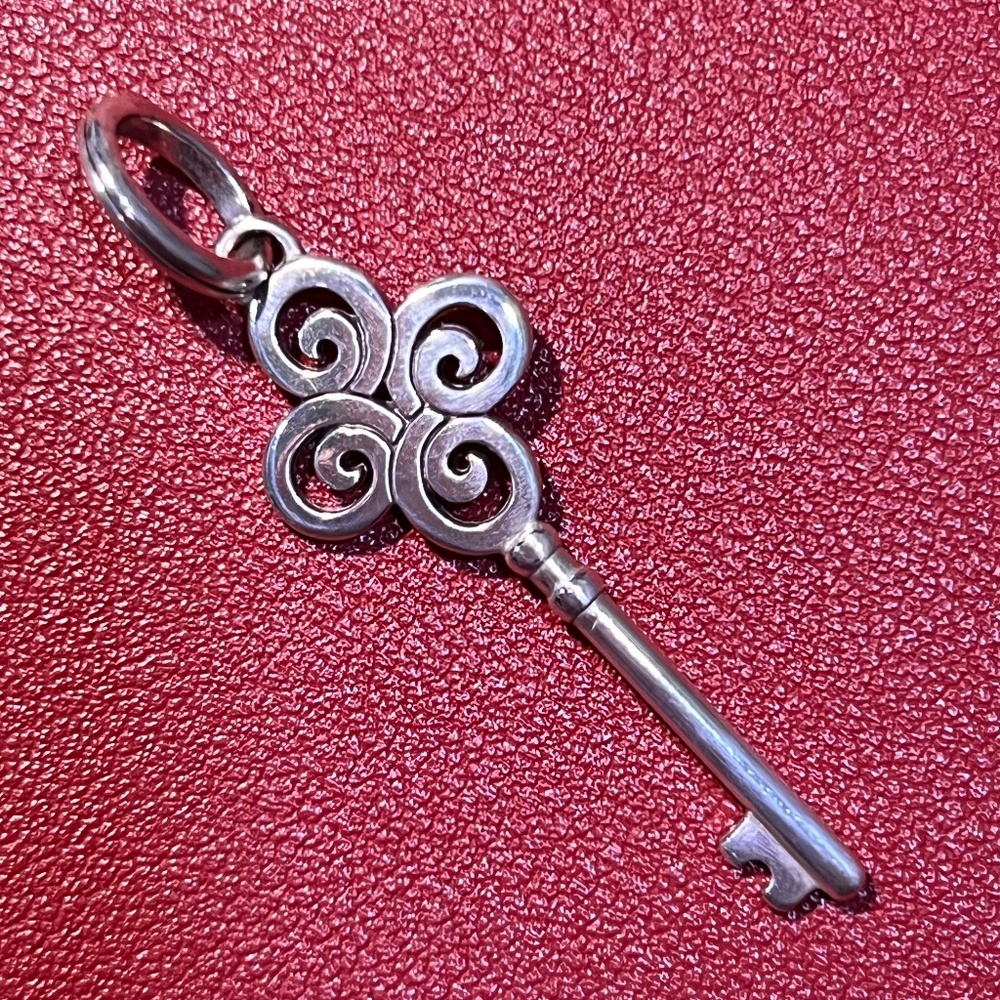 Brighton Key Charm